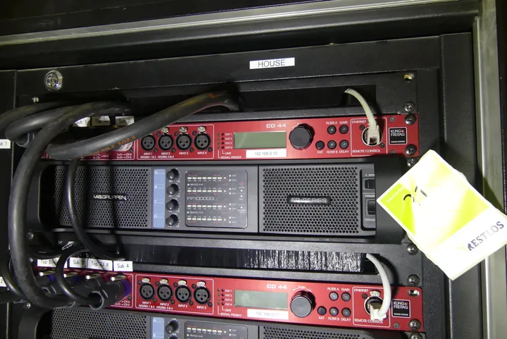 Lab. Gruppen Endstufe Modell: FP10000Q, mit Kling & Freitag CD 44 Controller